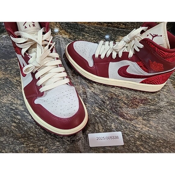 Nike Air Jordan 1 Mid SE Tiki Leaf Red Sail -Women Size 9 Men 7.5 - Picture 10 of 11